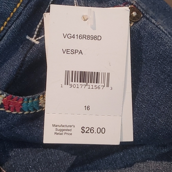 Girls size 16 jean shorts - Picture 4 of 4